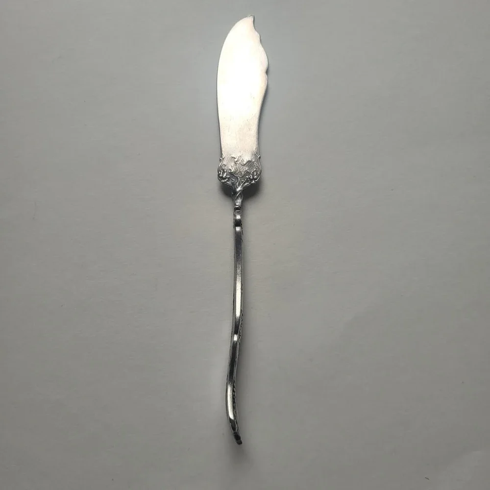 1847 Rogers Bros Vintage Grape Flatware Serving Spoon XS Fork Twisted